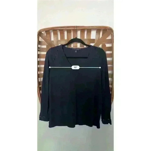 Banana Republic Women's Blue V-Neck Blouse M Stretchy Lattice Detail - Picture 2 of 8